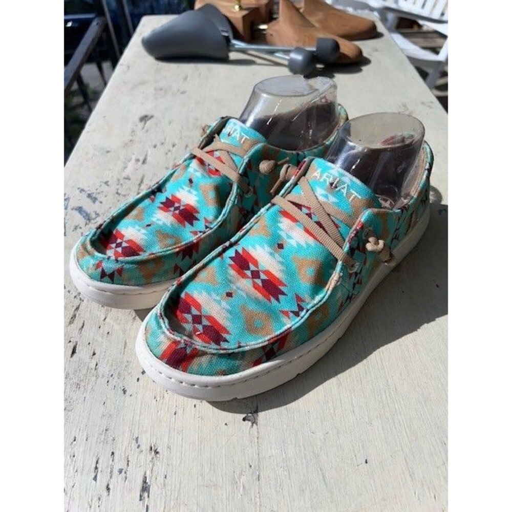 Ariat Hilo Turquoise Saddle Blanket Colorway Wm’s Sz 9.5M VGC